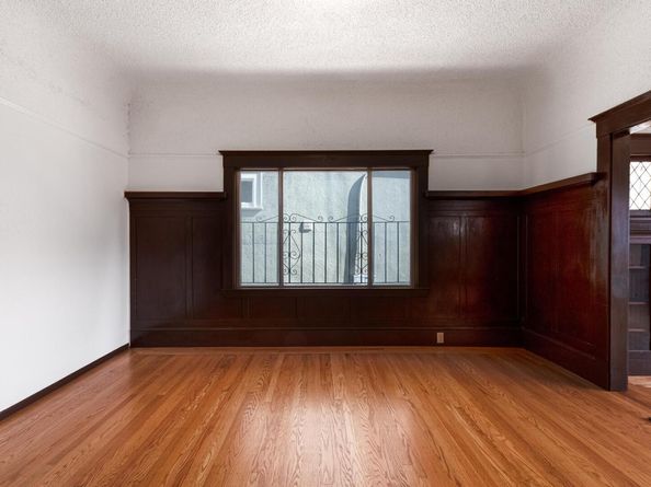 2943 Chestnut St, Oakland CA 94608