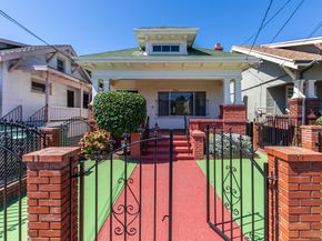 2943 Chestnut St, Oakland CA 94608