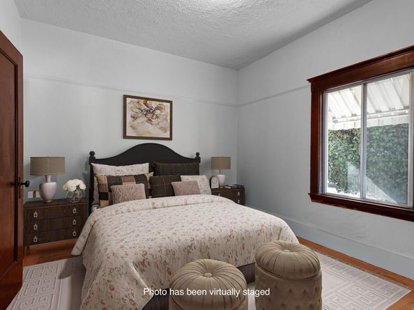 2943 Chestnut St, Oakland CA 94608