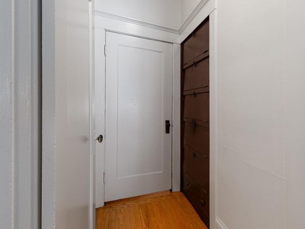 2943 Chestnut St, Oakland CA 94608