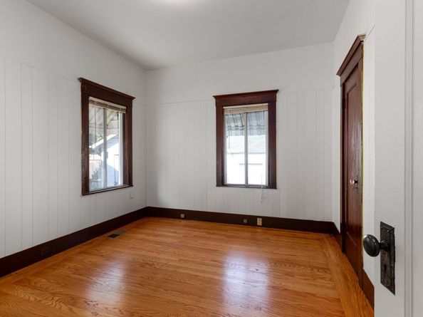 2943 Chestnut St, Oakland CA 94608