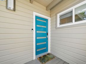 2323 Mastlands Dr, Oakland CA 94611