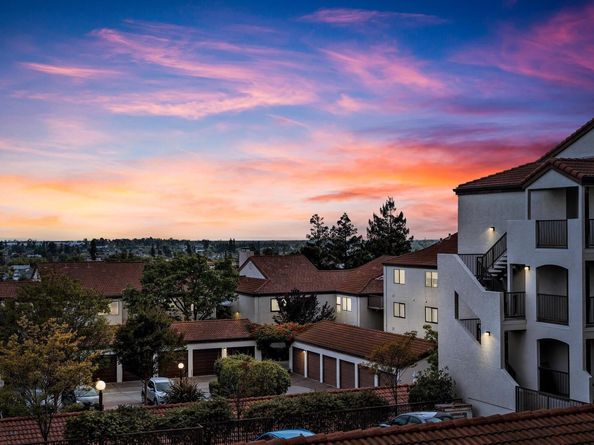 21239 Gary Dr 316A, Hayward CA 94546