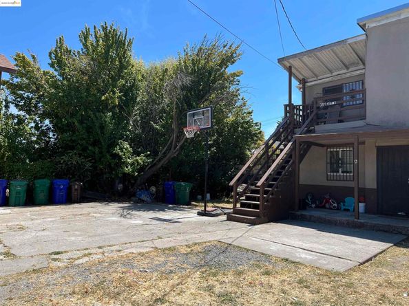 381A, 381B, 383 S 34Th St, Richmond CA 94804