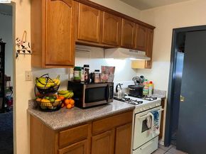 381A, 381B, 383 S 34Th St, Richmond CA 94804