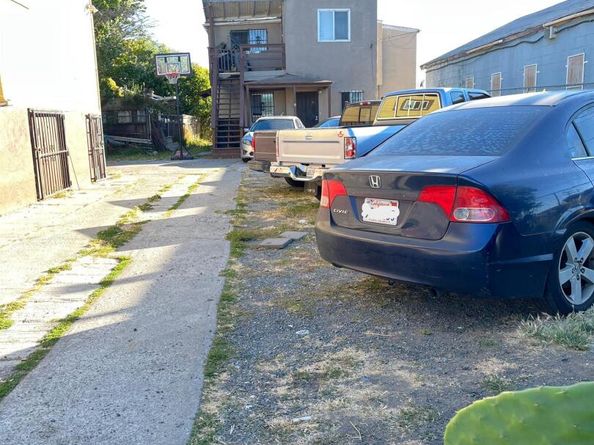 381A, 381B, 383 S 34Th St, Richmond CA 94804