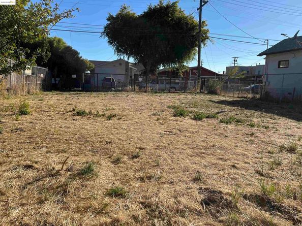 381A, 381B, 383 S 34Th St, Richmond CA 94804