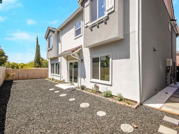 2722 Cowell Rd, Concord CA 94518