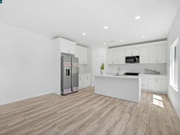 2722 Cowell Rd, Concord CA 94518