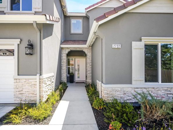 2722 Cowell Rd, Concord CA 94518