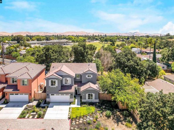 2722 Cowell Rd, Concord CA 94518