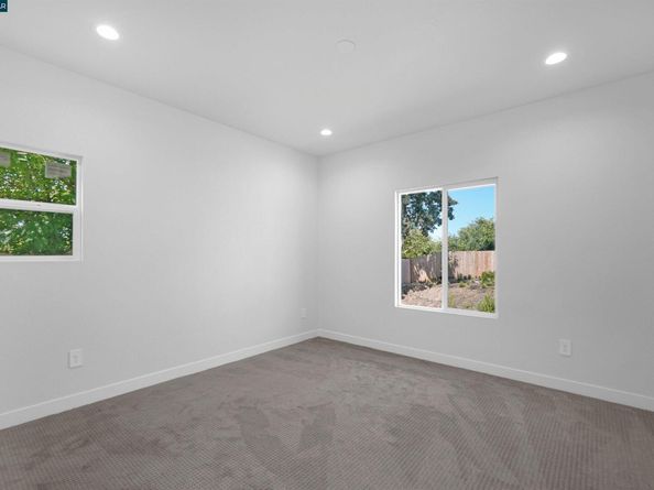 2722 Cowell Rd, Concord CA 94518