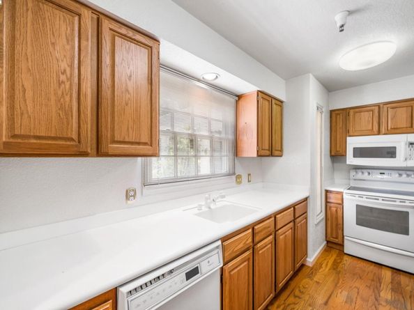 1555 Cherry St 12, San Carlos CA 94070