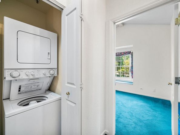 1555 Cherry St 12, San Carlos CA 94070