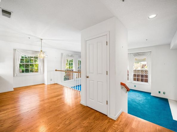 1555 Cherry St 12, San Carlos CA 94070