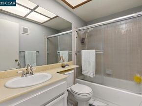 317 Lake Dale Court, Martinez CA 94553