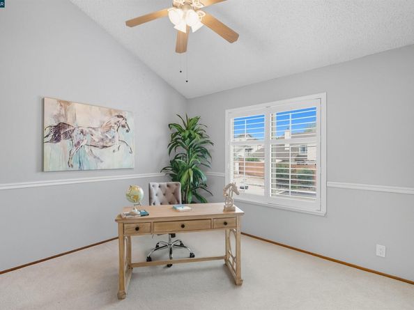 317 Lake Dale Court, Martinez CA 94553