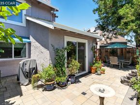 317 Lake Dale Court, Martinez CA 94553