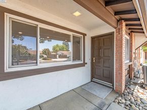 1004 Vienna St, Livermore CA 94550