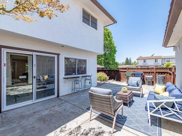 1004 Vienna St, Livermore CA 94550