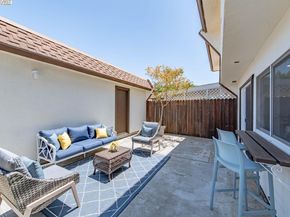 1004 Vienna St, Livermore CA 94550