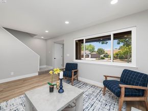 1004 Vienna St, Livermore CA 94550