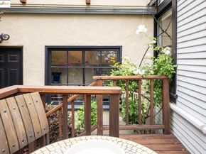 2910 Hillegass Ave 2, Berkeley CA 94705