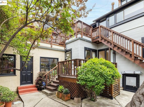 2910 Hillegass Ave 2, Berkeley CA 94705