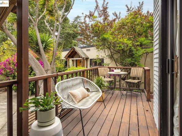 2910 Hillegass Ave 2, Berkeley CA 94705