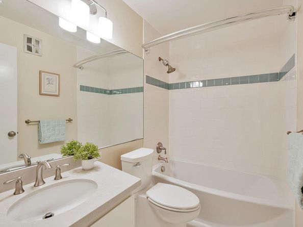 675 Sharon Park Dr 245, Menlo Park CA 94025