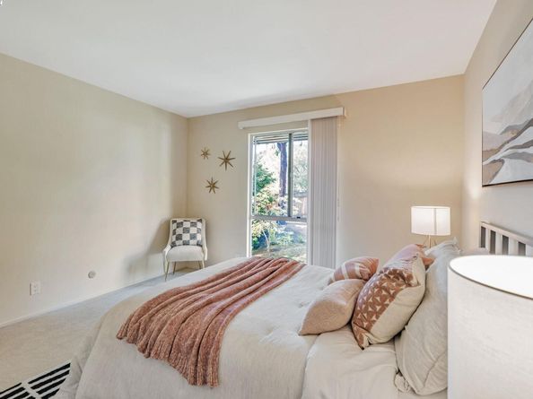 675 Sharon Park Dr 245, Menlo Park CA 94025