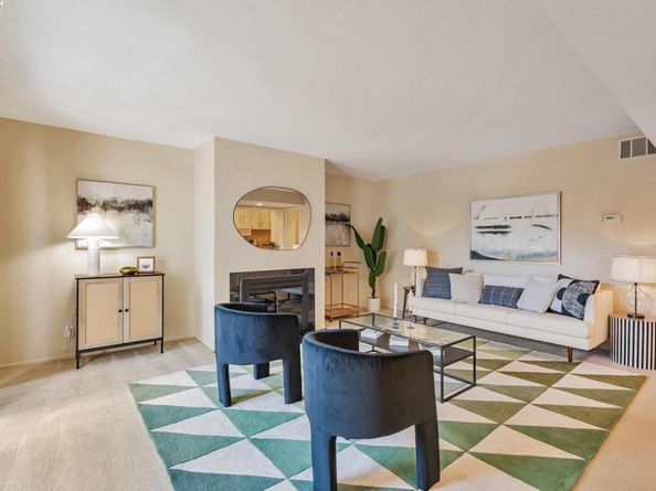 675 Sharon Park Dr 245, Menlo Park CA 94025
