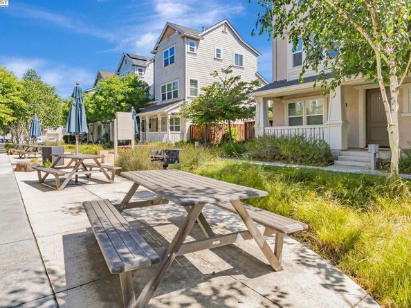 705 Cannery Pl, San Jose CA 95112