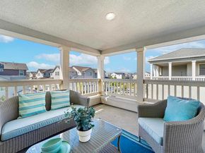 8512 Bayshores Ave, Newark CA 94560