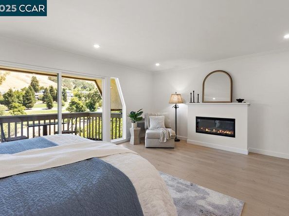 3434 Tice Creek Dr 5, Walnut Creek CA 94595