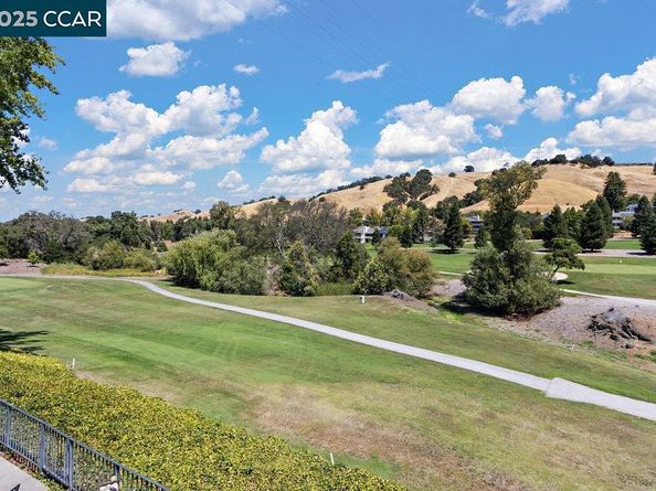 3434 Tice Creek Dr 5, Walnut Creek CA 94595