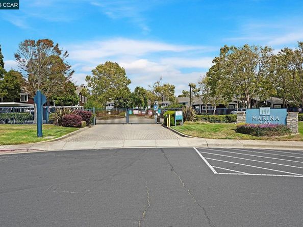 131 Bayside Ct, Richmond CA 94804