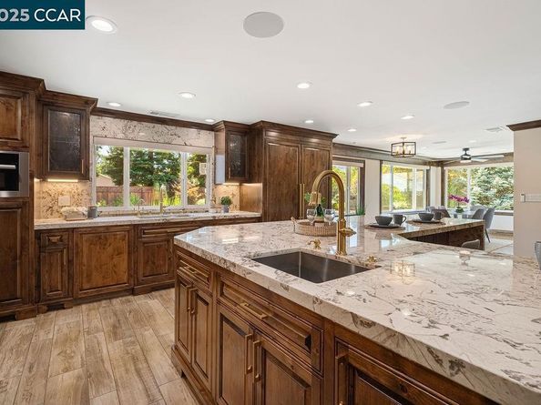 221 El Sobrante Dr, Danville CA 94526