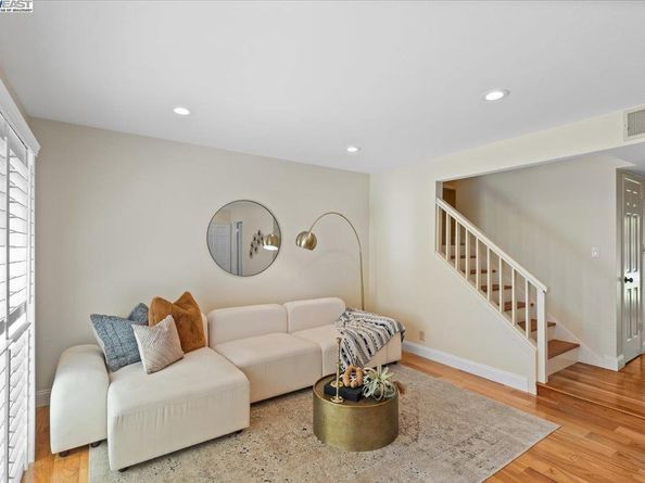 6117 Brigantine Dr, San Jose CA 95129