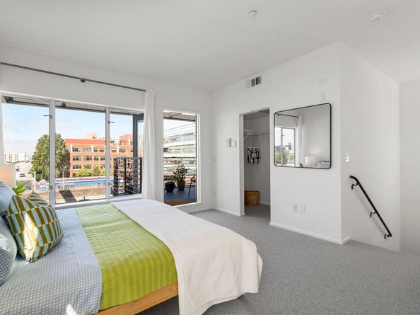 1364 Powell St, Emeryville CA 94608