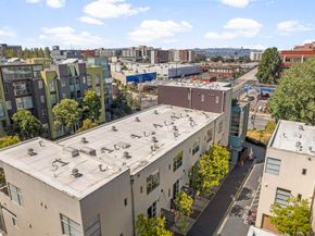 1364 Powell St, Emeryville CA 94608