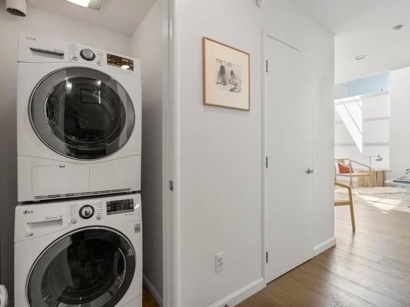 1364 Powell St, Emeryville CA 94608