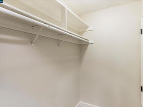 5055 Valley Crest Dr 196, Concord CA 94521