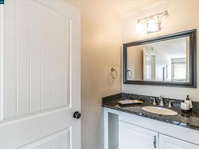 5055 Valley Crest Dr 196, Concord CA 94521