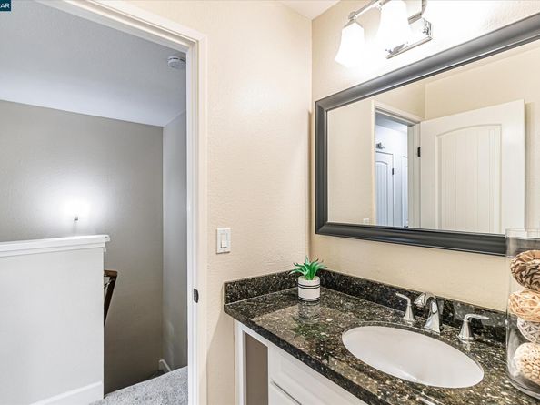 5055 Valley Crest Dr 196, Concord CA 94521
