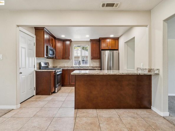 17761 Via Arriba, San Lorenzo CA 94580