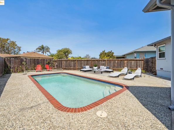 17761 Via Arriba, San Lorenzo CA 94580