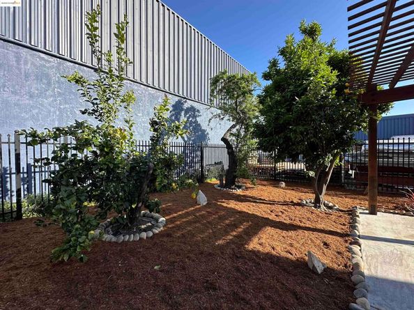 3508 Adeline Street, Oakland CA 94608
