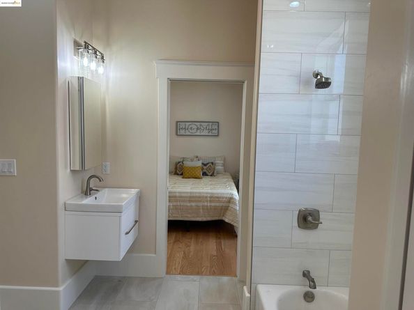 3508 Adeline Street, Oakland CA 94608