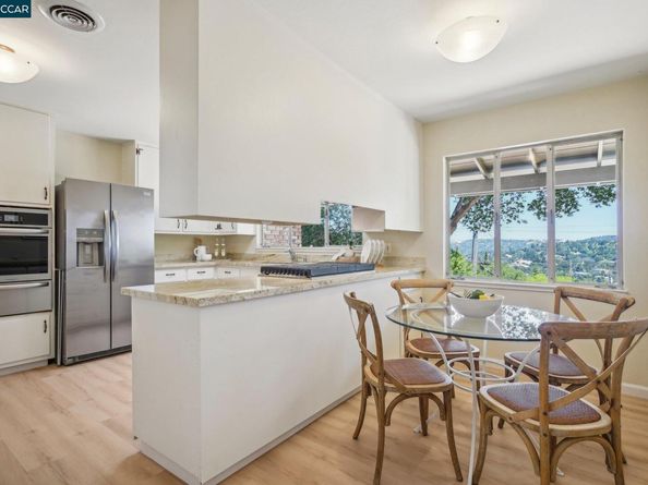 6 Lucille Way, Orinda CA 94563